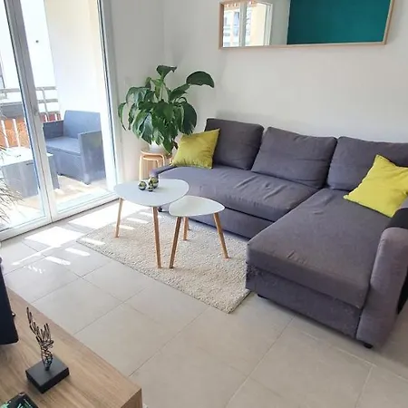 Joli T2 Classe 3 Etoiles Plein Centre-balcon-baignoire-parking Apartment